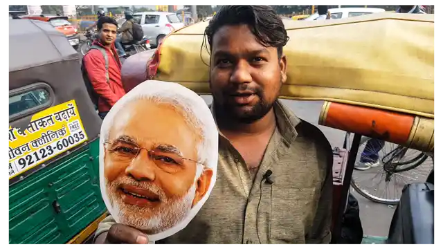 The SP government is synonymous with loot, murder, rape and riots, says tempo driver Jagdish Prajapati. (Photo: <b>The Quint</b>/Vatsala Singh)