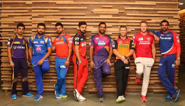 Captains of all the 2016 IPL teams. (Photo Courtesy: Facebook/<a href="https://www.facebook.com/pg/IPL/photos/?ref=page_internal">Indian Premier League</a>)
