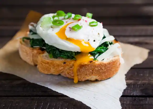 Another myth that needs to be buried is that one should have only egg whites. (Photo: iStock)