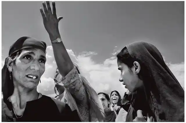 Protesting women in Langait, 2009. (Photo Courtesy: <i>Witness: Kashmir 1986-2016</i>/Shoukat Nanda)