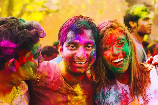 It would be a good idea to liberally use body lotion and face cream before stepping out (Photo: iStock)