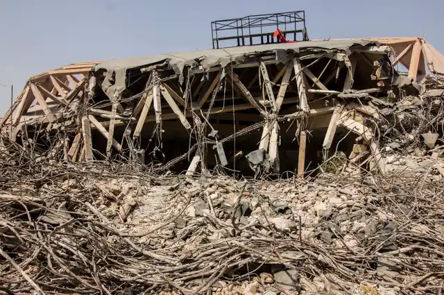 Ruins of Hall of Nations after its demolition. (Photo: Abhilash Mallick/<b>The Quint</b>)