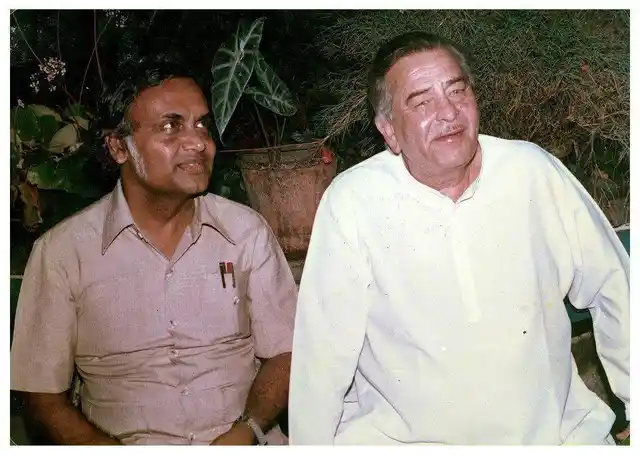 PK Nair with Raj Kapoor. (Photo courtesy: <a href="https://www.facebook.com/pg/Bollywoodirect/photos/?ref=page_internal">Facebook/ Bollywoodirect</a>)