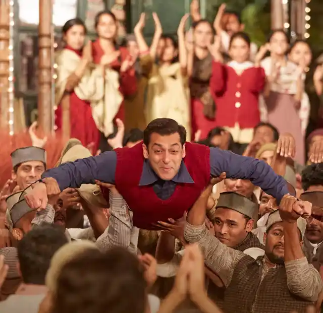 A still from<i> Tubelight</i>.