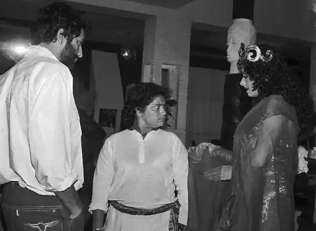 Shekhar Kapur and Saroj Khan working with Sridevi on the film’s hit song <i>Hawa Hawai</i>. (Photo courtesy: <i>Mr India</i> Team)