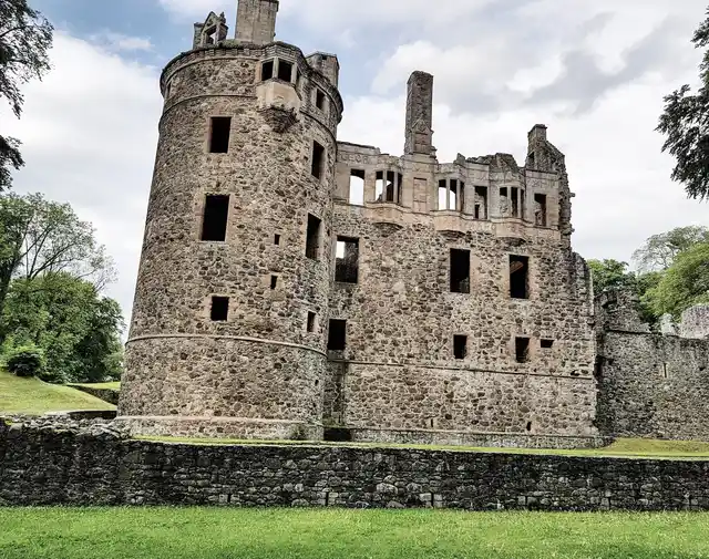 Huntly Castle. 