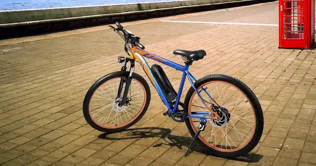 The Lightspeed Dryft is priced at Rs 37,999.