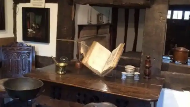 Display of items in Susanna’s house.