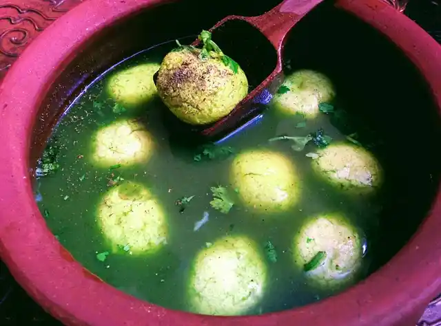 Phuchka Rasgullas. 