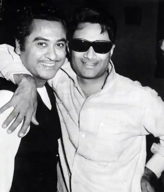 Dev Anand with Kishore Kumar.