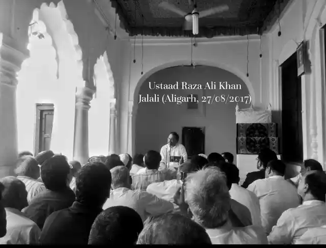 Marsiya rendition in a majlis.