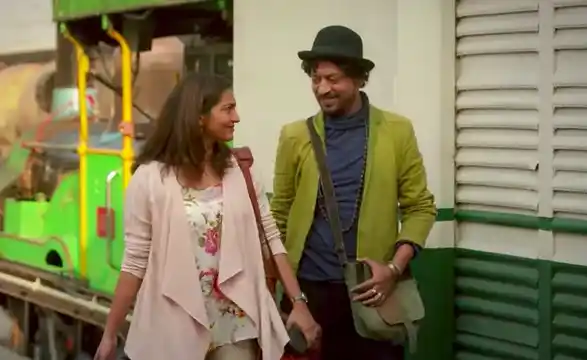 Irrfan Khan and Parvathy lighting up the screen in ‘Qarib Qarib Singlle’<i>. </i>