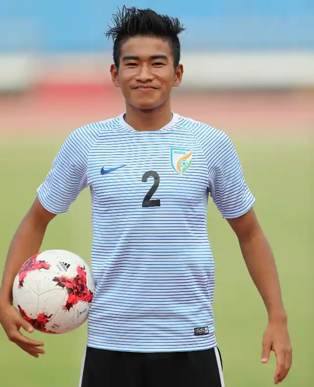 Boris Singh plays as a defender in the U-17 team.