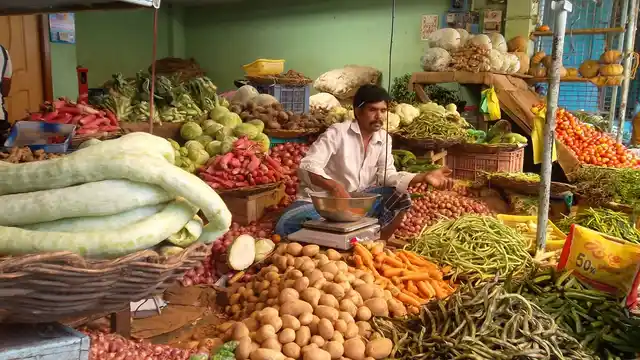Supplies from other States have been inadequate, say traders in Koyambedu.