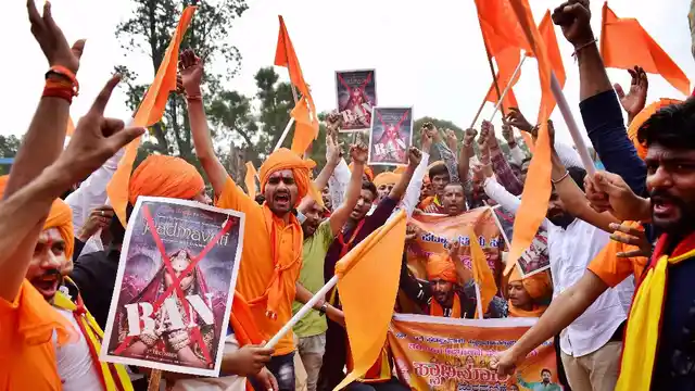 Karni Sena members protesting against the release of <i>Padmavati</i>. 