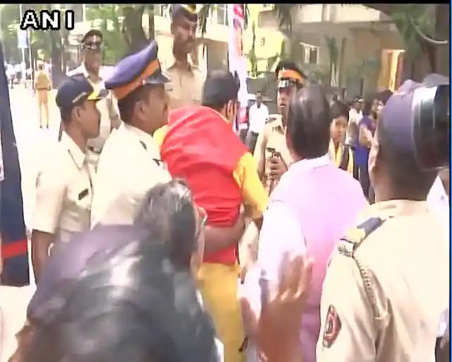Protests against ‘Padmavati’ in Mumbai.
