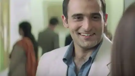 Akshaye Khanna flaunting his boyish charm in <i>Dil Chahta Hai.</i>