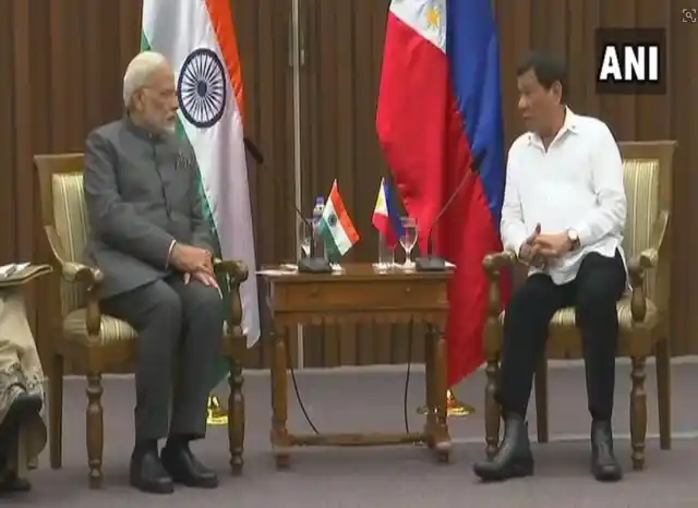 PM Modi with Philippines President Rodrigo Duterte. 