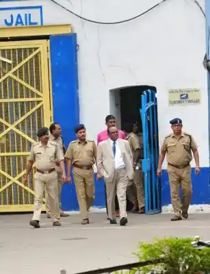 Kolkata: Justice Chinnaswamy Swaminathan Karnan walks out of the Presidency Jail after being released, in Kolkata on Dec 20, 2017. (Photo: IANS)