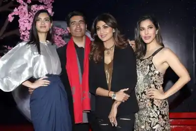 New Delhi: Fashion designer Manish Malhotra Actress Diana Penty, Shilpa Shetty and Singer Sophie Choudry during launch of a club in New Delhi on Dec 16, 2017. (Photo: Amlan Paliwal/IANS)