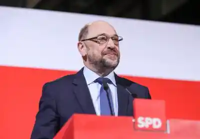 BERLIN, Dec. 15, 2017 (Xinhua) -- Leader of the German Social Democrats (SPD) Martin Schulz speaks during a press conference at the headquarters of SPD in Berlin, on Dec. 15, 2017. Germany