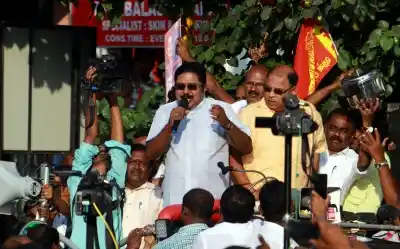 Chennai: Sidelined AIADMK leader T.T.V. Dinakaran campaigns ahead of RK Nagar by-polls in Chennai on Dec 19, 2017. (Photo: IANS)