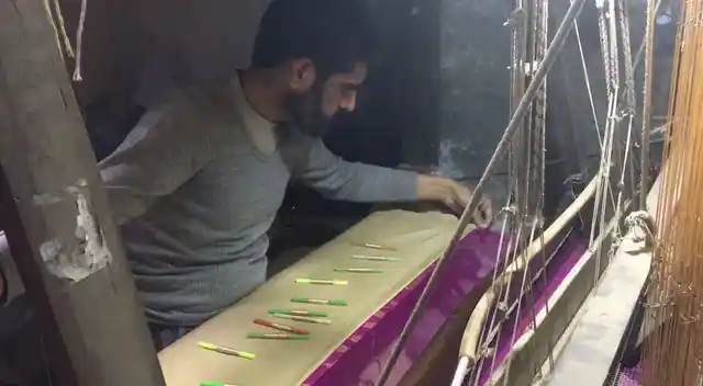 It took total of 60 days for Anushka’s saree to be made.