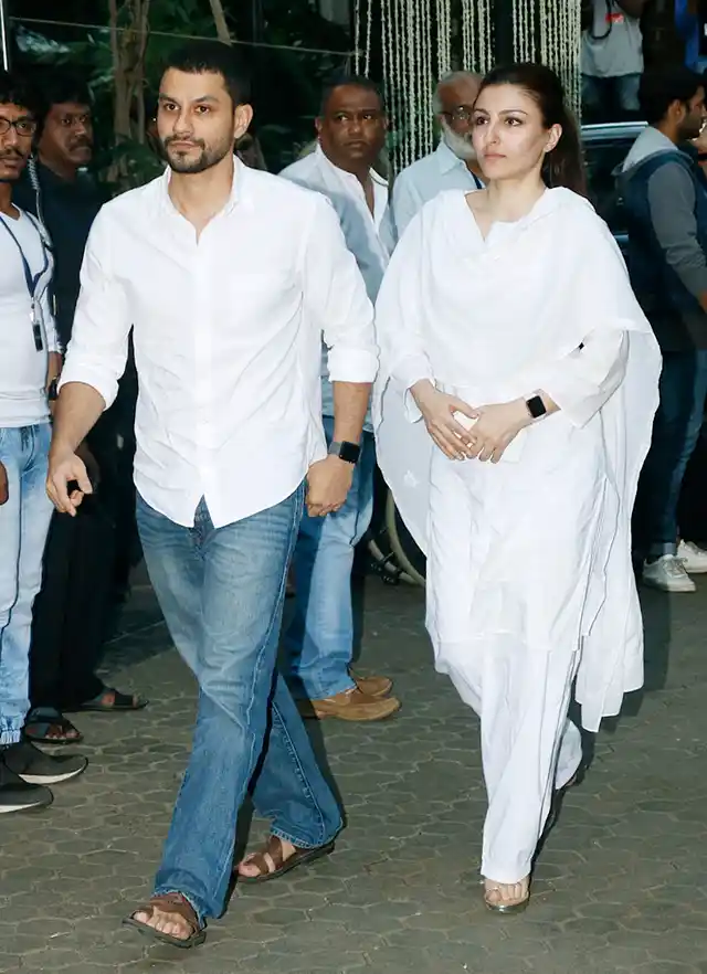 Kunal Khemu and Soha Ali Khan arrive for the service.