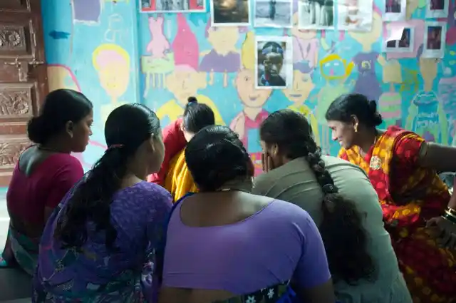 The Dharavi Art Room, give a voice to the women who are silenced everyday.