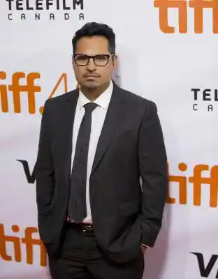 TORONTO, Sept. 12, 2015 (Xinhua) -- Actor Michael Pena poses for photos before the world premiere of the film "The Martian" at Roy Thomson Hall during the 40th Toronto International Film Festival in Toronto, Canada, Sept. 11, 2015. The 40th Toronto International Film Festival (TIFF) runs from Sept. 10-20, 2015. (Xinhua/Zou Zheng/IANS) (zjy)