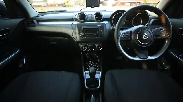 The interiors of the V variant. It gets a regular Bluetooth-enabled audio system with steering audio controls. 