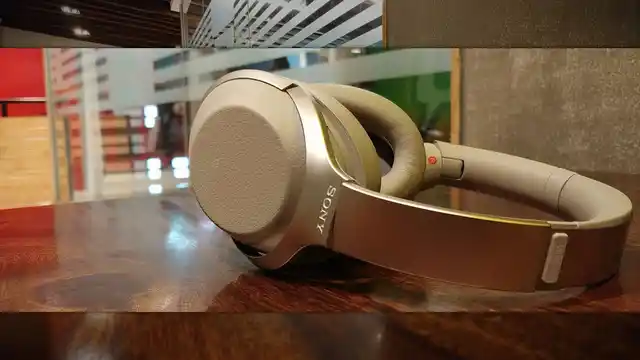 Sony WH-1000XM2