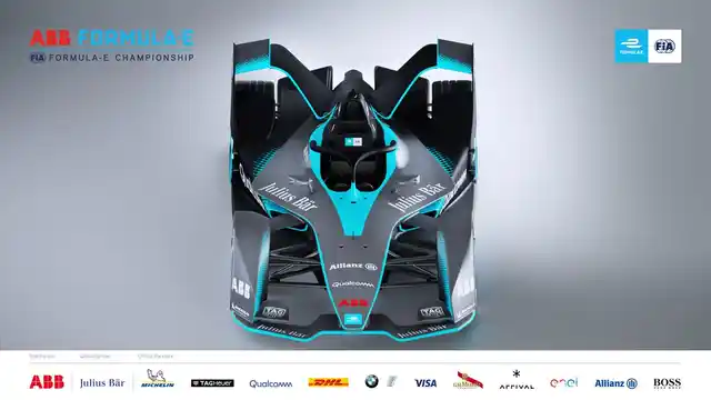 The tall and imposing design layout of the racing car makes it look attractive. 
