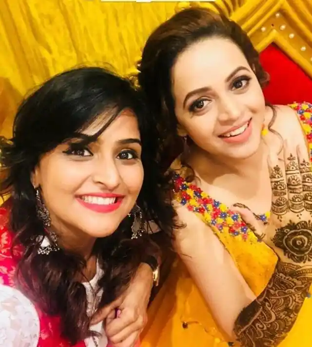 Bhavana with Remya Nambeesan.