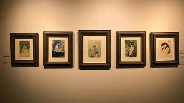 Amrita’s paintings of Budapest women.