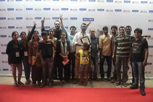 The cast and crew of <i>Fandry </i>after winning the Jury Grand Prize at the 15th Mumbai Film Festival. 