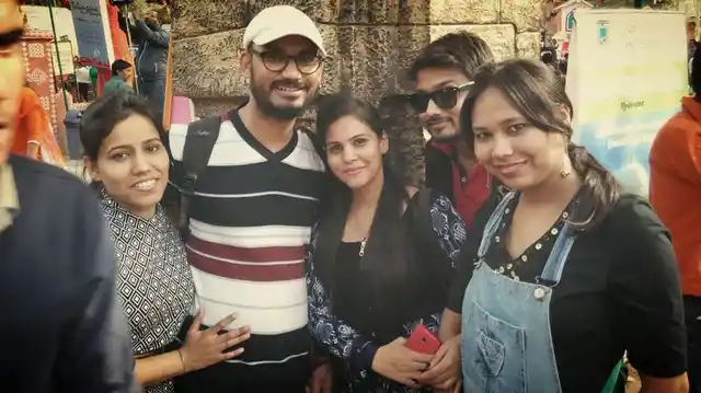 Sumit and Azra were students of political science in Zakir Hussain college. 