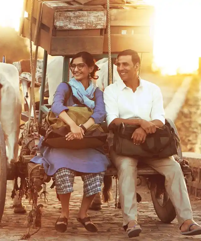Akshay Kumar and Sonam Kapoor in <i>PadMan.</i>
