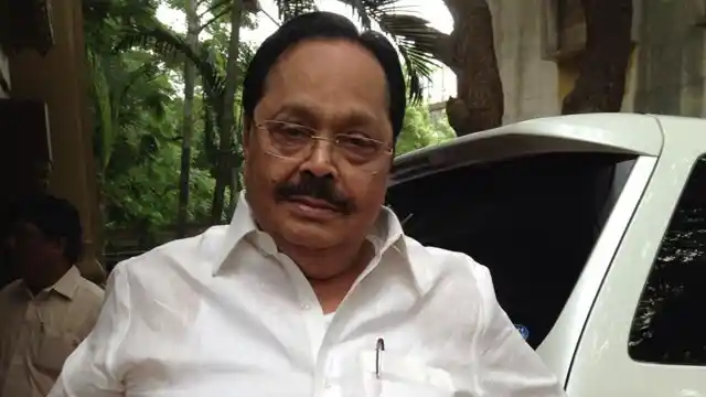 DMK leader Duraimurugan criticised the EPS government for wasting time in party politics and not paying attention to the governance of the state.