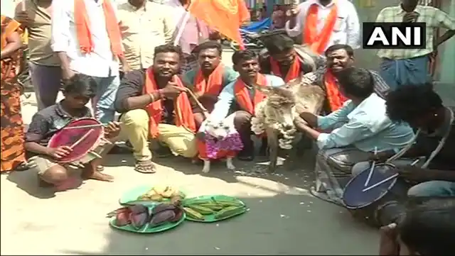 Bharat Hindu Front workers got a dog married to a donkey in protest against Valentine’s Day. It is not clear what the logic is.