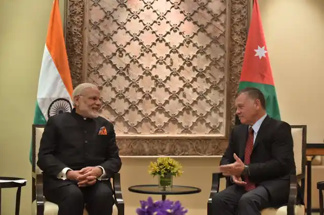 Modi meets King of Jordan.