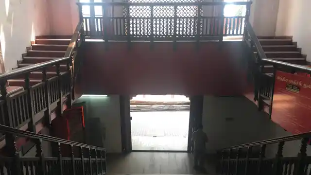 The customer said that when he went to the Postal Department in Chennai, he was told there are no lifts.