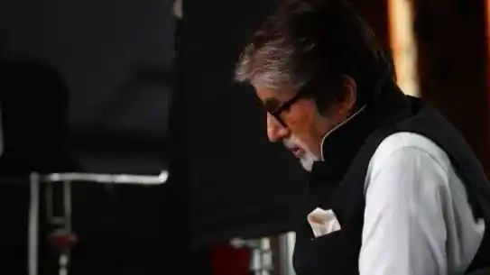 Amitabh Bachchan has reportedly fallen ill on the sets of <i>Thugs of Hindostan </i>in Jodhpur.
