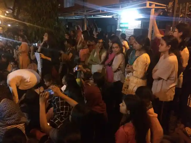 A photo of the protest.
