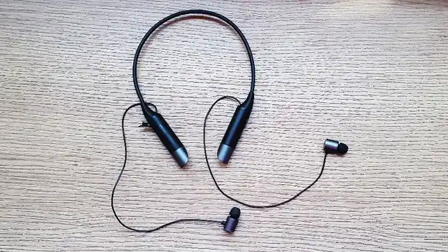 Mivi Collar is an affordable, but reliable wireless earplug?