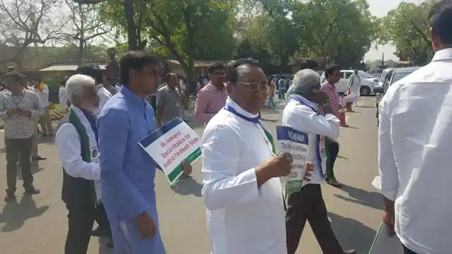 Protests by the YSRCP outside Parliament, demanding Special Category Status for Andhra Pradesh.