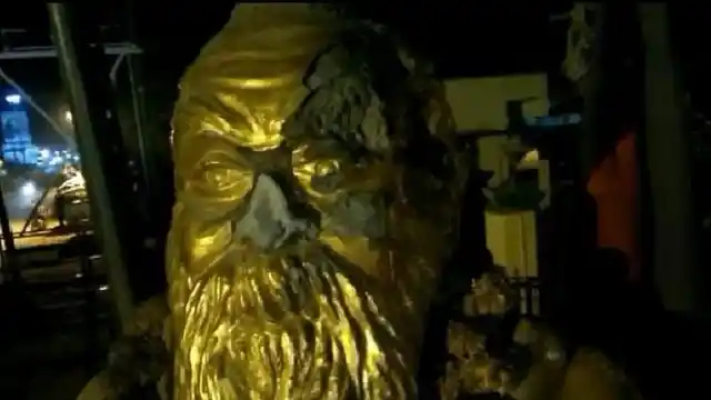 Kamal Haasan had tweeted condemning Raja’s post and within a few hours, glasses and nose of a Periyar statue was damaged in Vellore, Tamil Nadu.