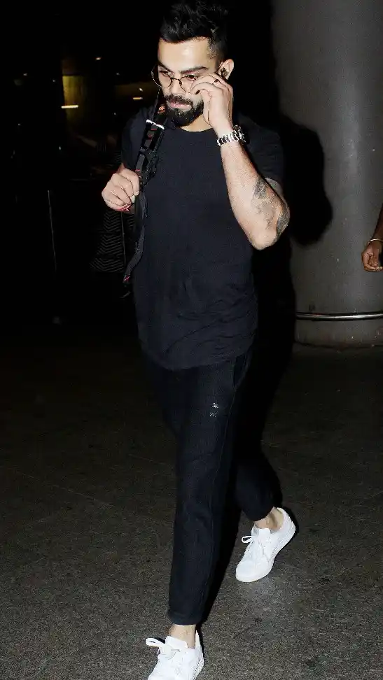 Virat Kohli spotted outside Mumbai airport. 