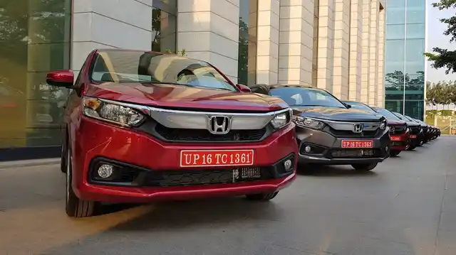 Which colour do you choose? The Honda Amaze is available in five colour choices.
