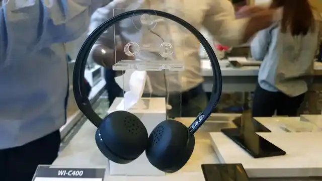 Sony WH-C400 bluetooth headphones